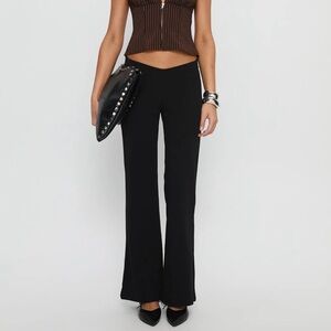 Showstopper V-front Pant in Black